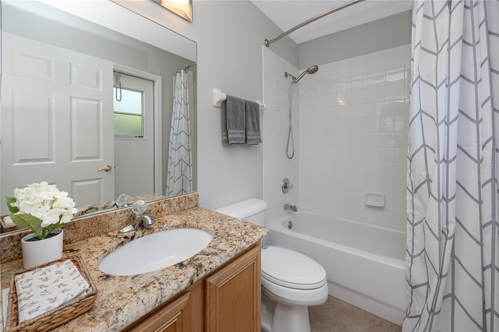 Image 34 of 54 For 12524 Leatherleaf Drive