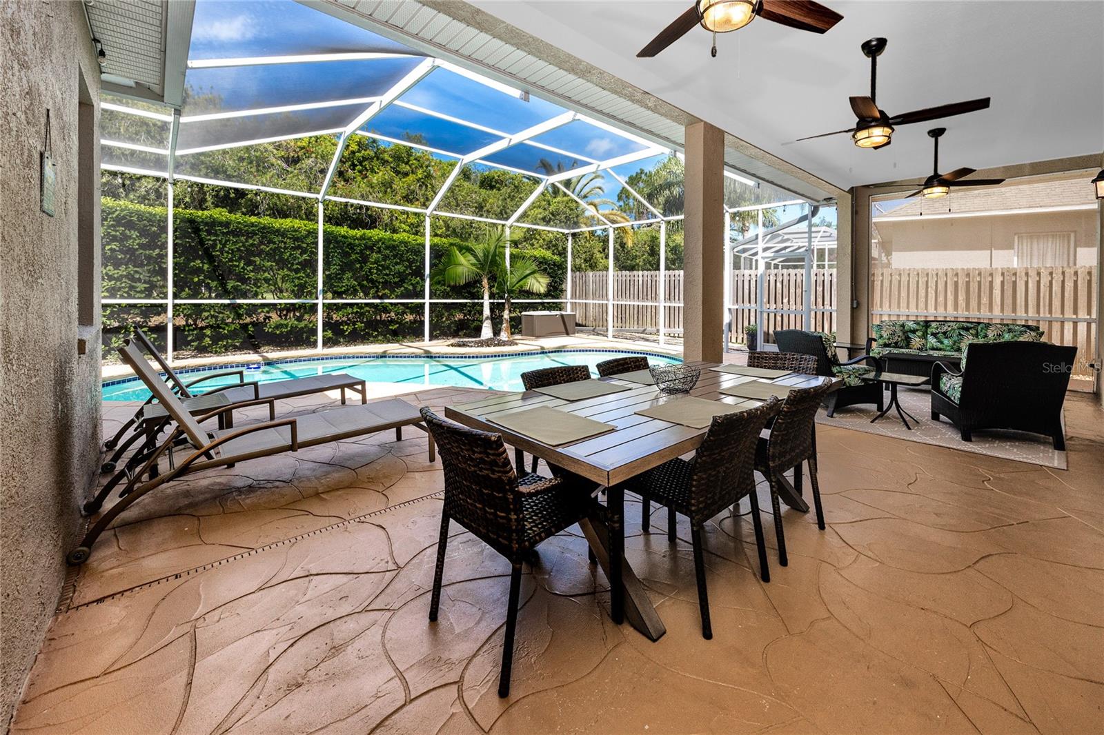 Image 40 of 54 For 12524 Leatherleaf Drive