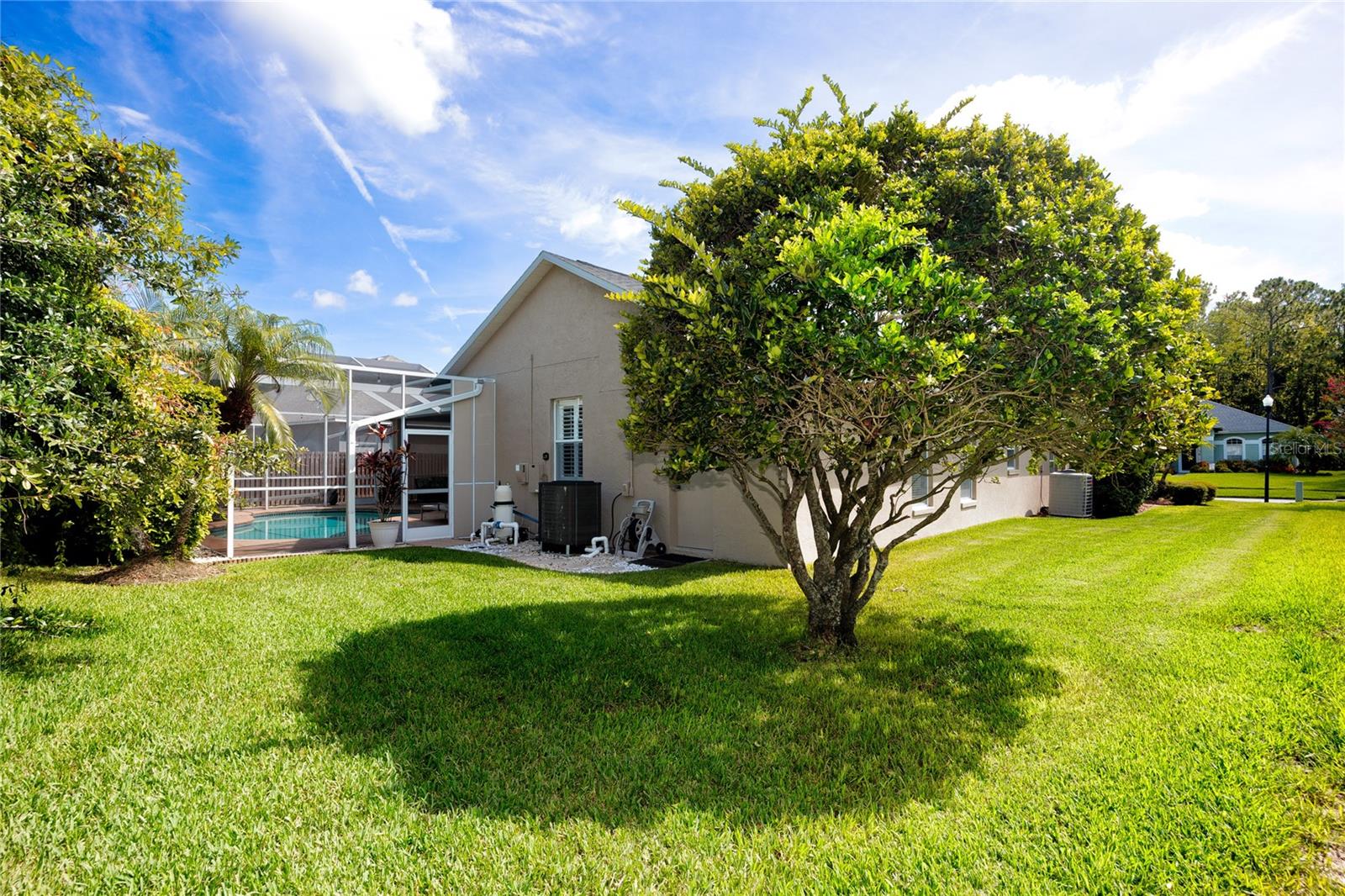 Image 41 of 54 For 12524 Leatherleaf Drive