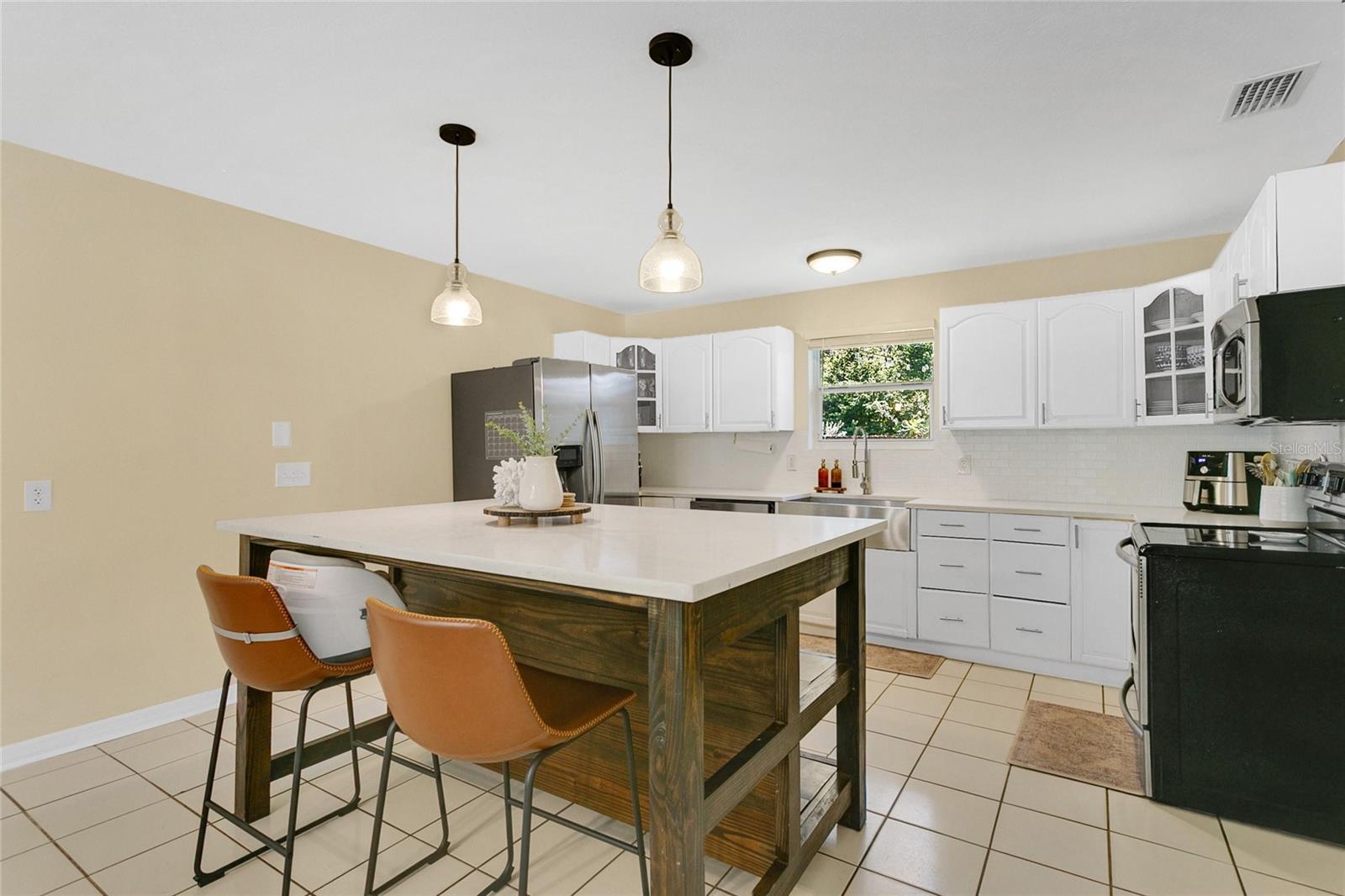 Image 12 of 31 For 4233 Oak Lane