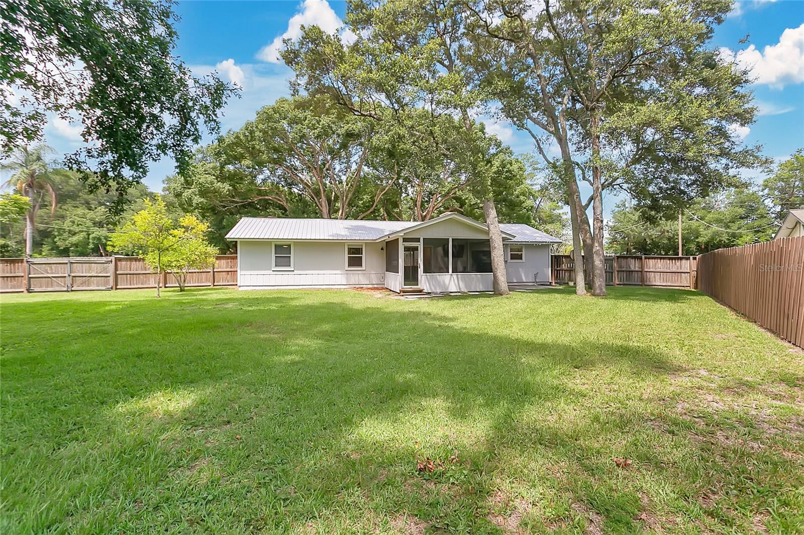 Image 26 of 31 For 4233 Oak Lane