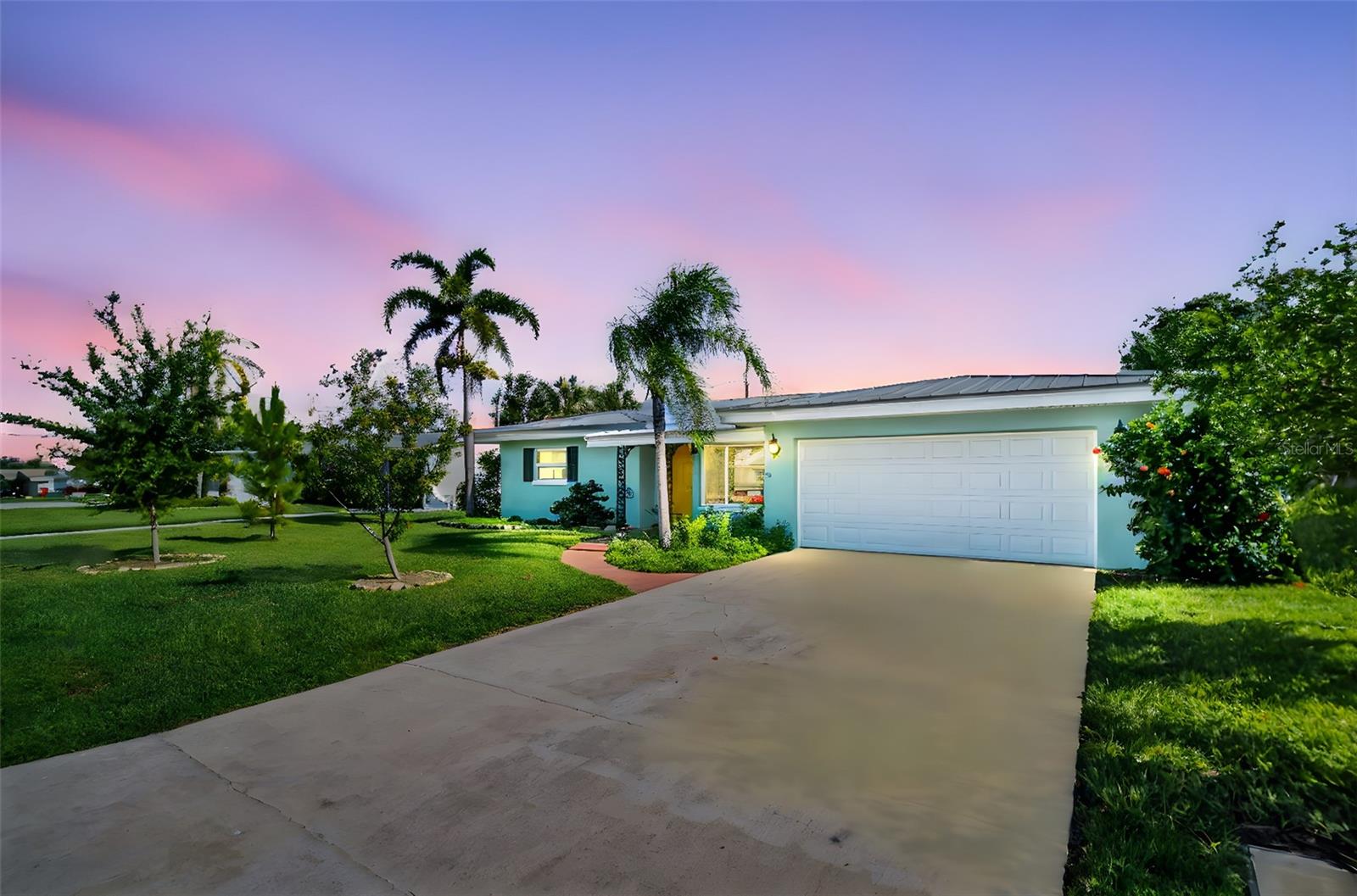 Details for 13979 Barbados Drive, SEMINOLE, FL 33776