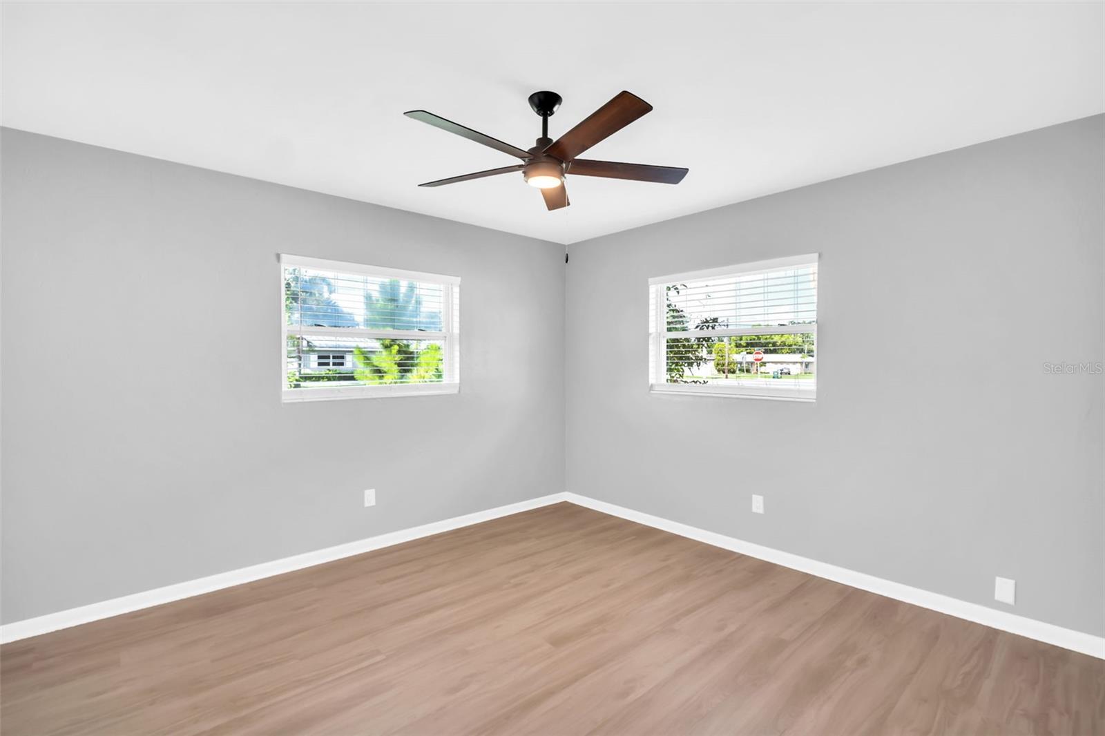 Image 23 of 53 For 13979 Barbados Drive