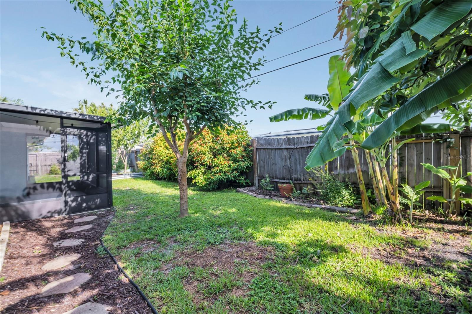 Image 36 of 53 For 13979 Barbados Drive