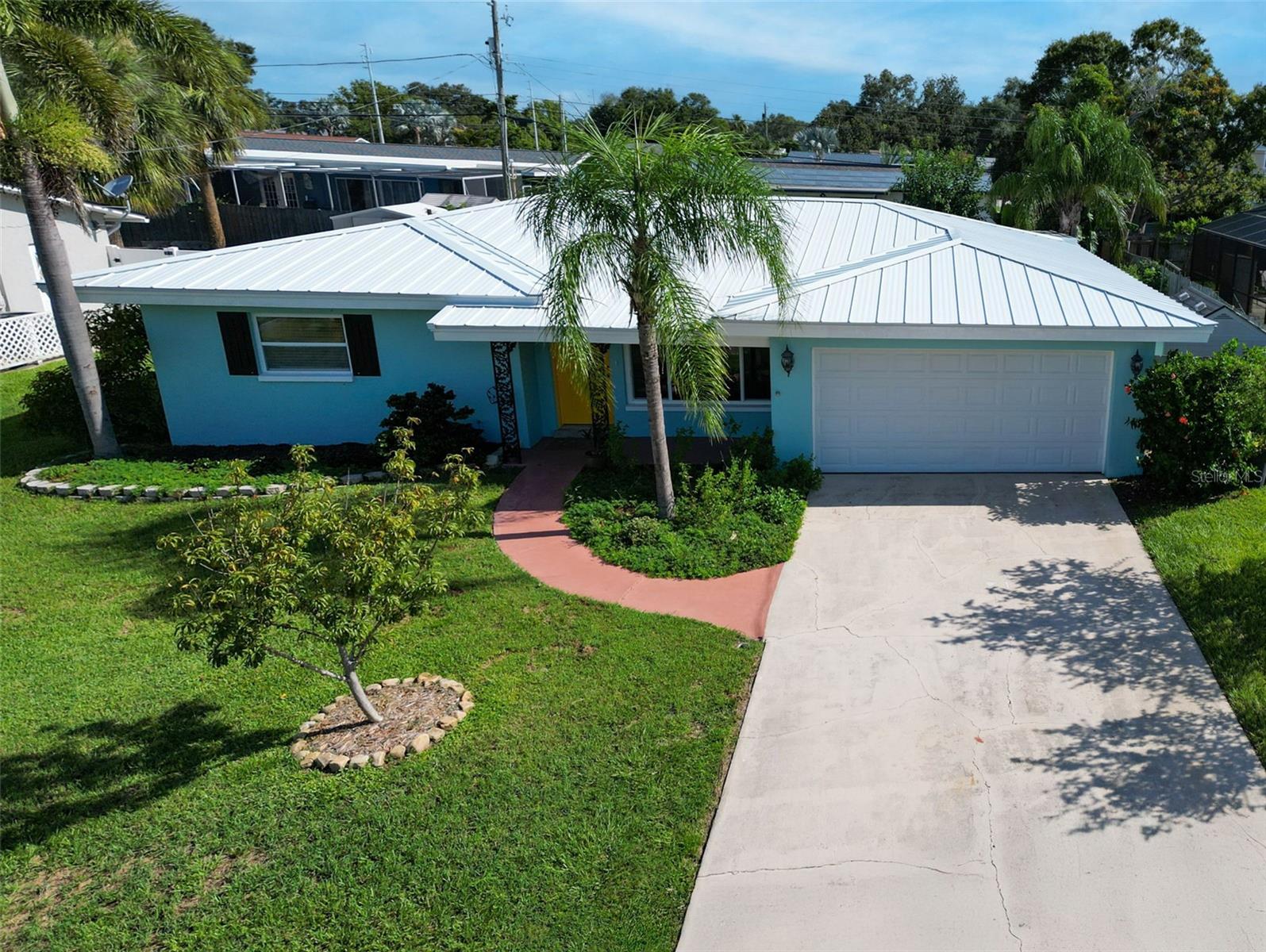 Image 41 of 53 For 13979 Barbados Drive