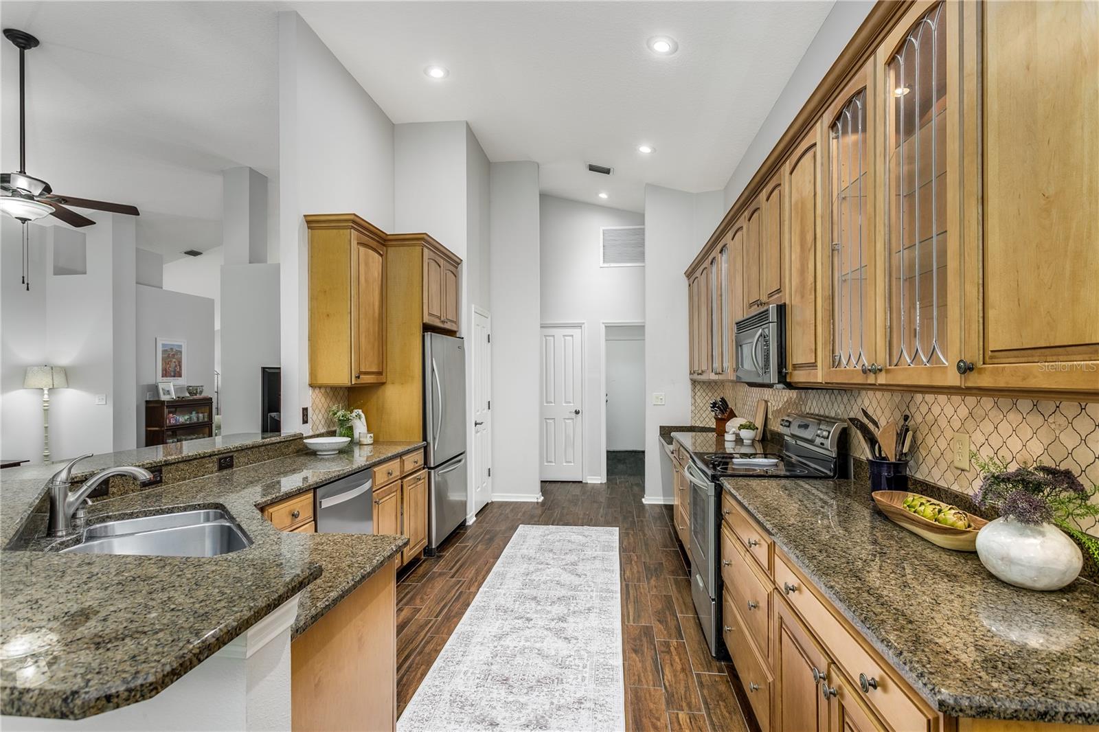 Image 14 of 41 For 10231 Millport Drive