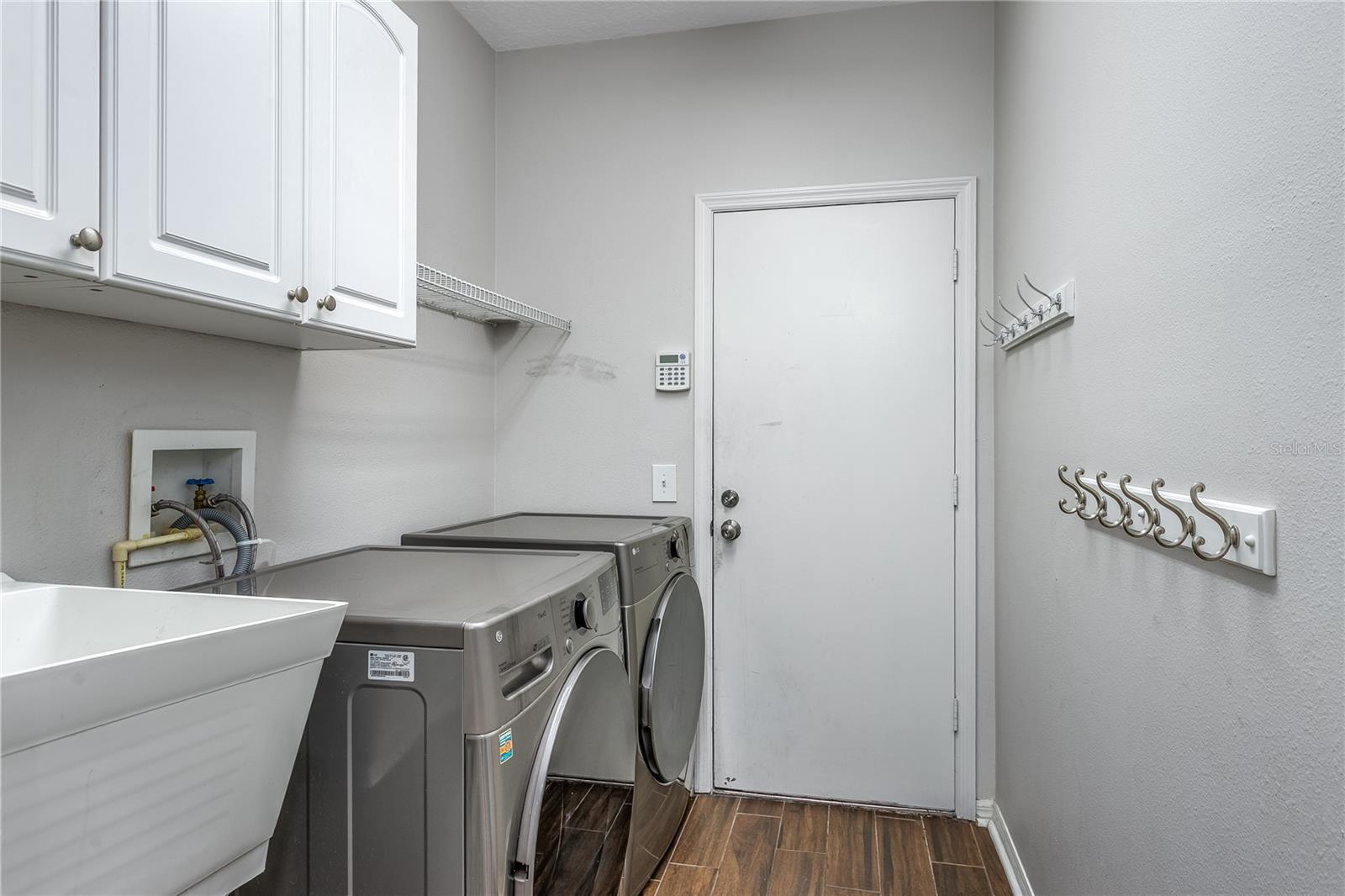 Image 25 of 41 For 10231 Millport Drive
