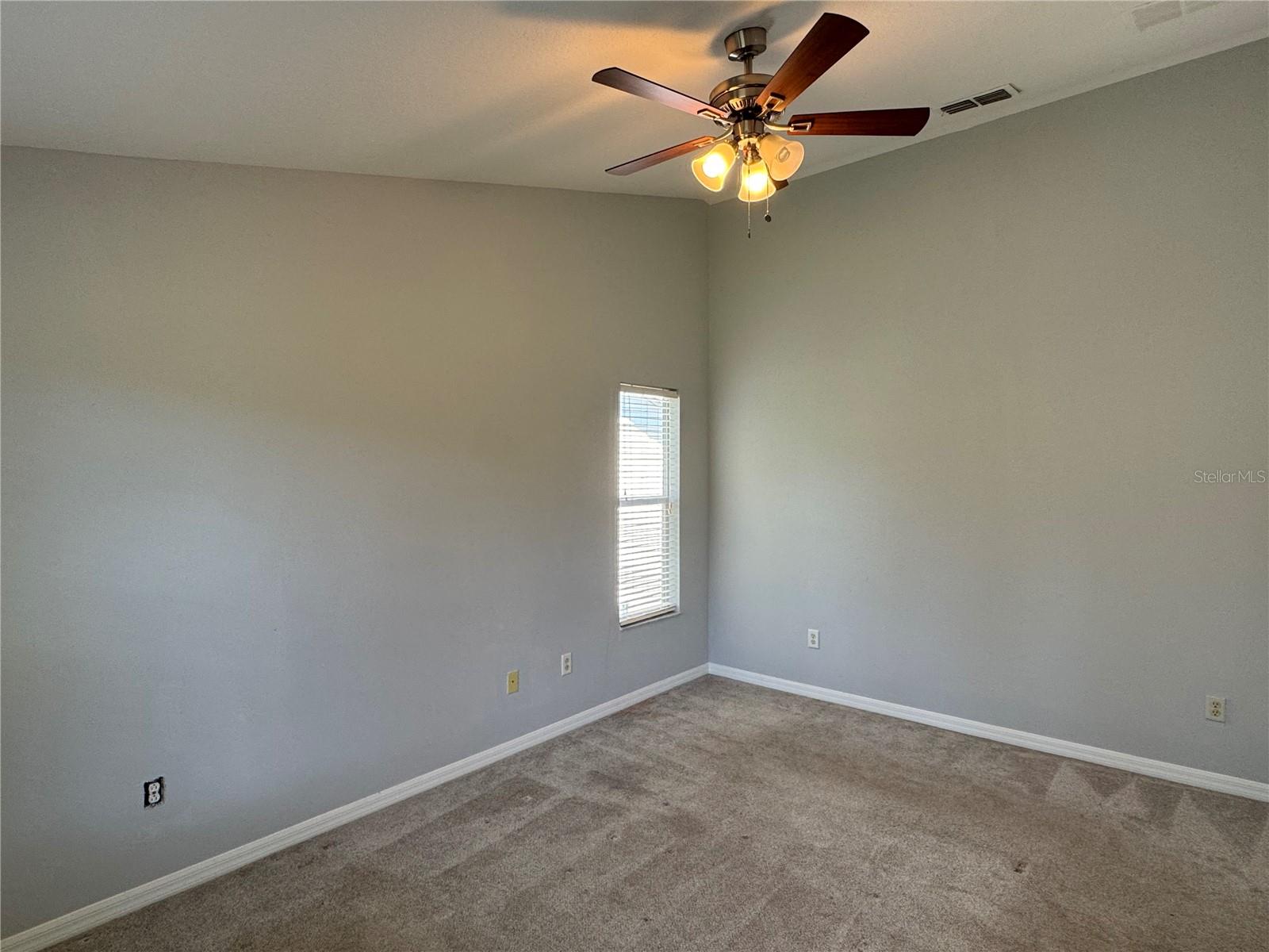 Image 14 of 21 For 2915 Amber Oak Drive