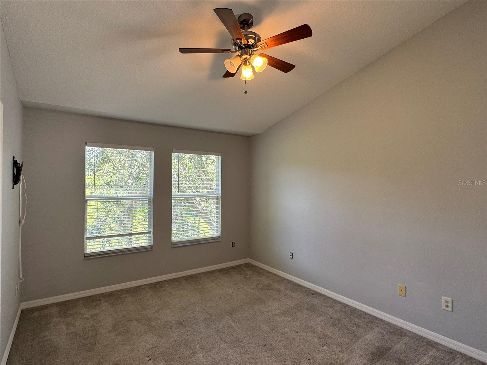 Image 15 of 21 For 2915 Amber Oak Drive