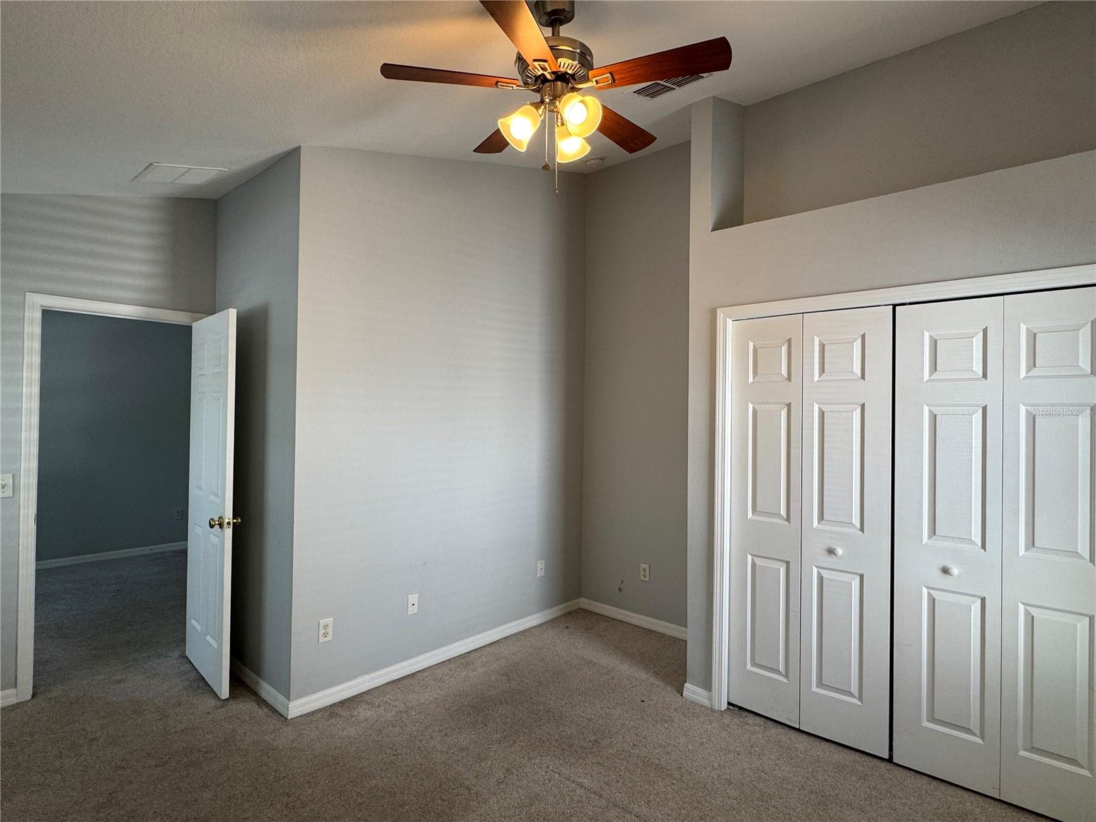 Image 19 of 21 For 2915 Amber Oak Drive