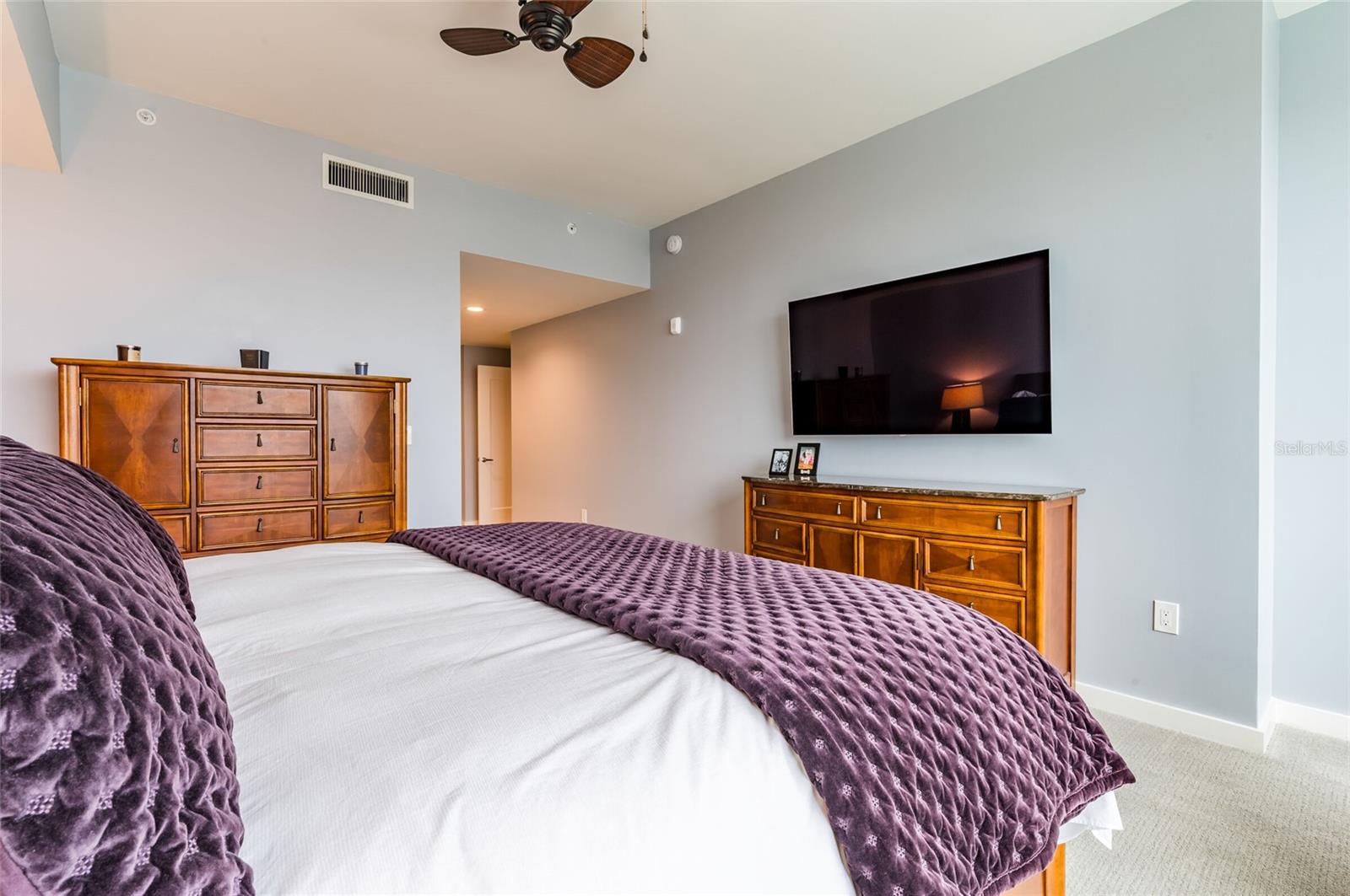 Image 26 of 55 For 920 Osceola Avenue 403