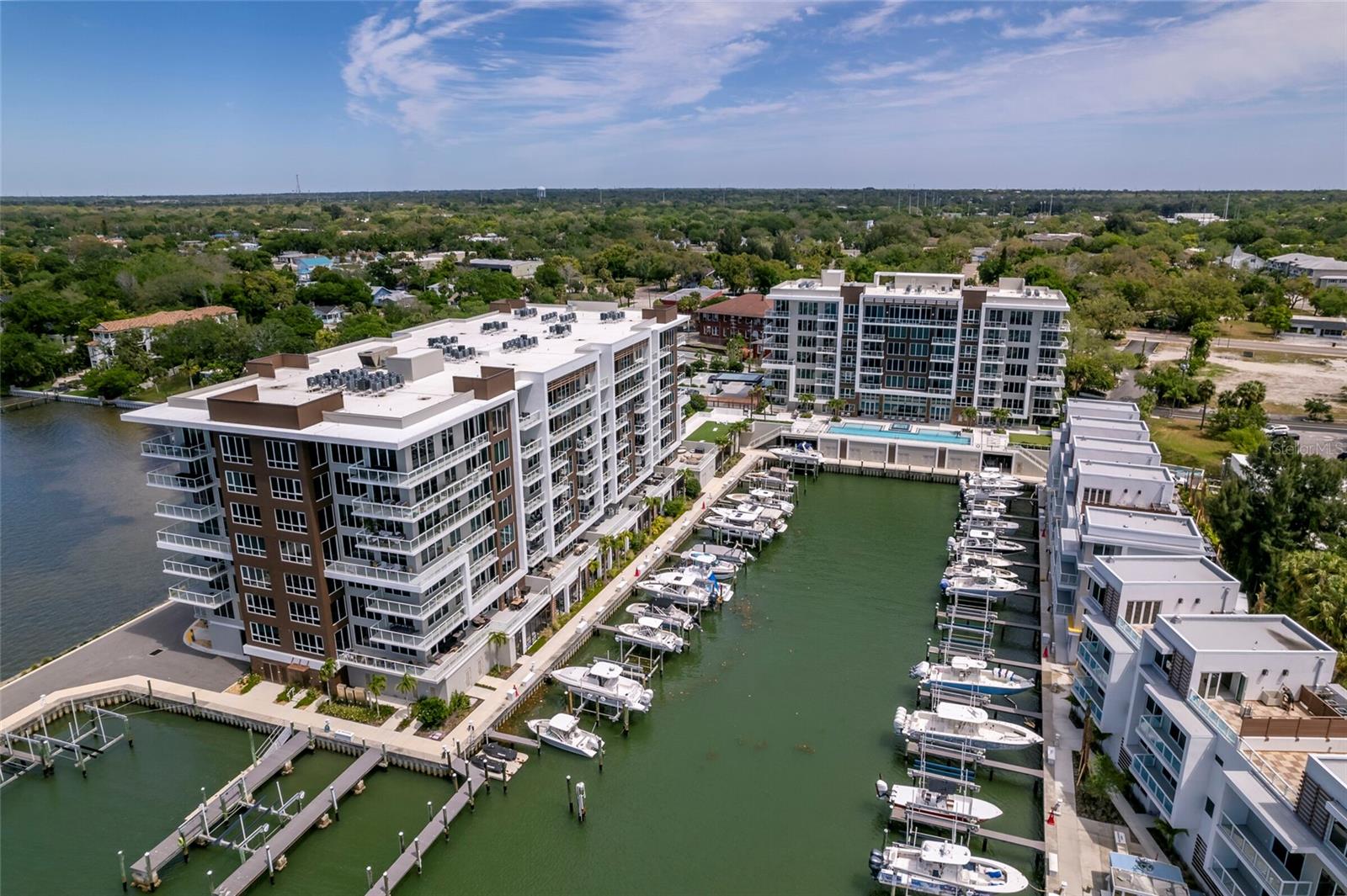 Image 4 of 55 For 920 Osceola Avenue 403