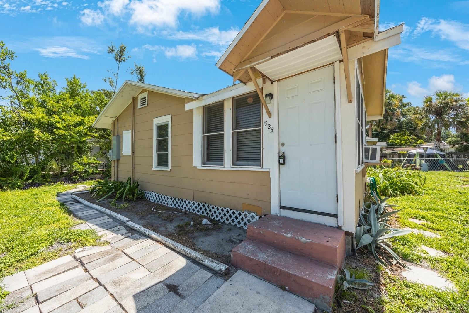 Image 20 of 43 For 325 41st Street N