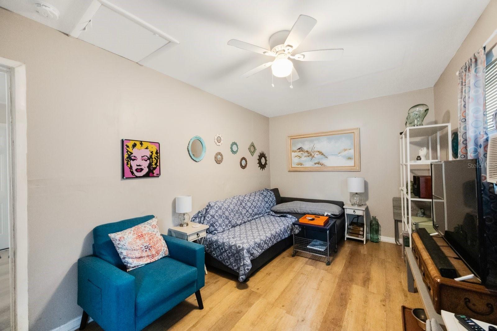 Image 21 of 43 For 325 41st Street N