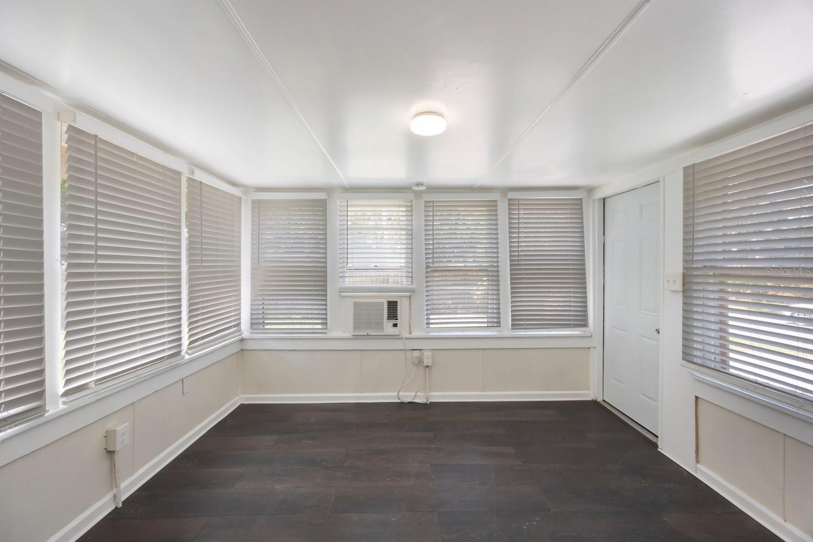 Image 6 of 43 For 325 41st Street N