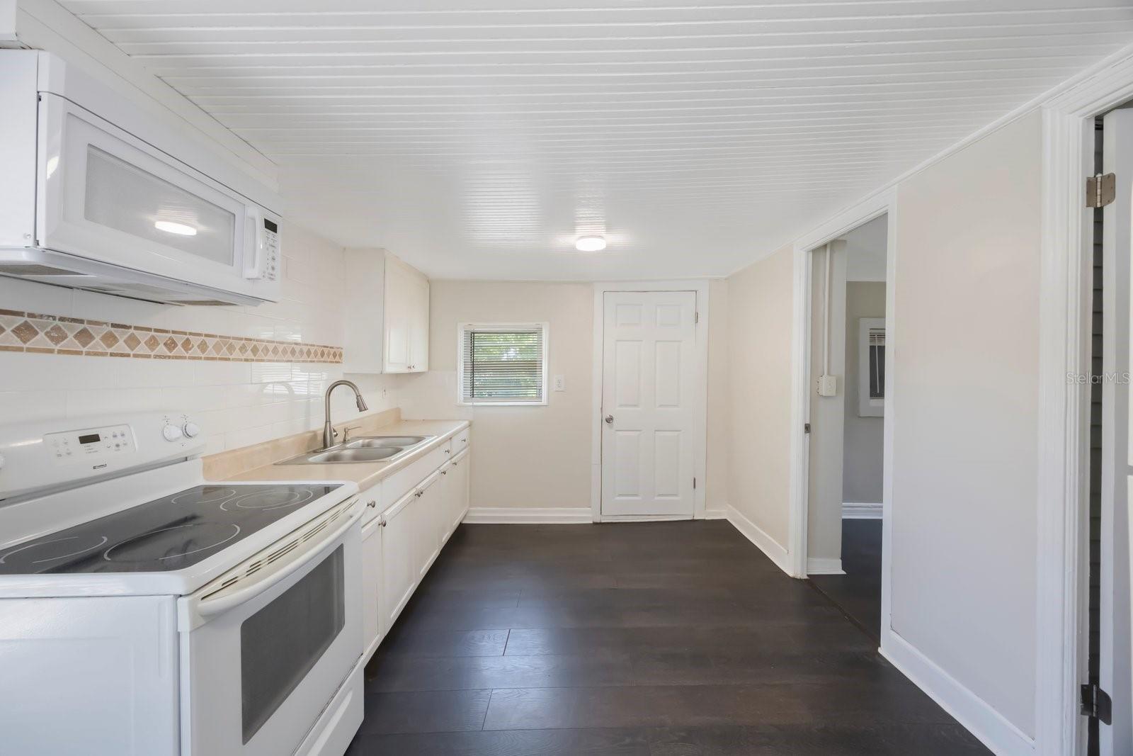 Image 8 of 43 For 325 41st Street N