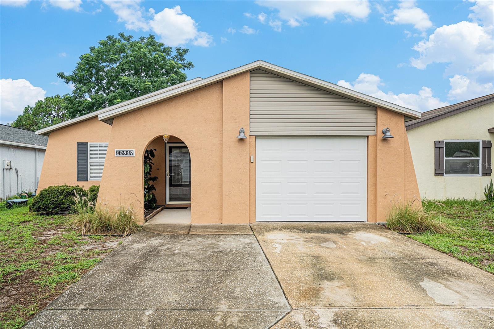 Details for 12817 Kellywood Circle, HUDSON, FL 34669