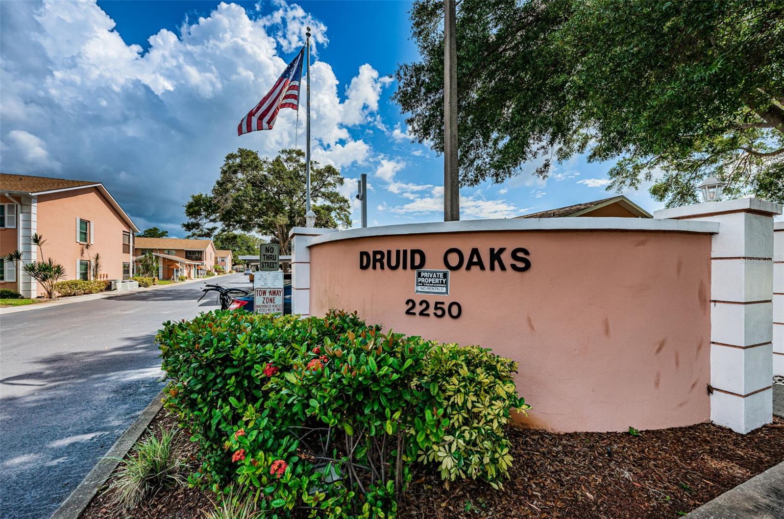 Image 15 of 21 For 2250 Druid Road E 403