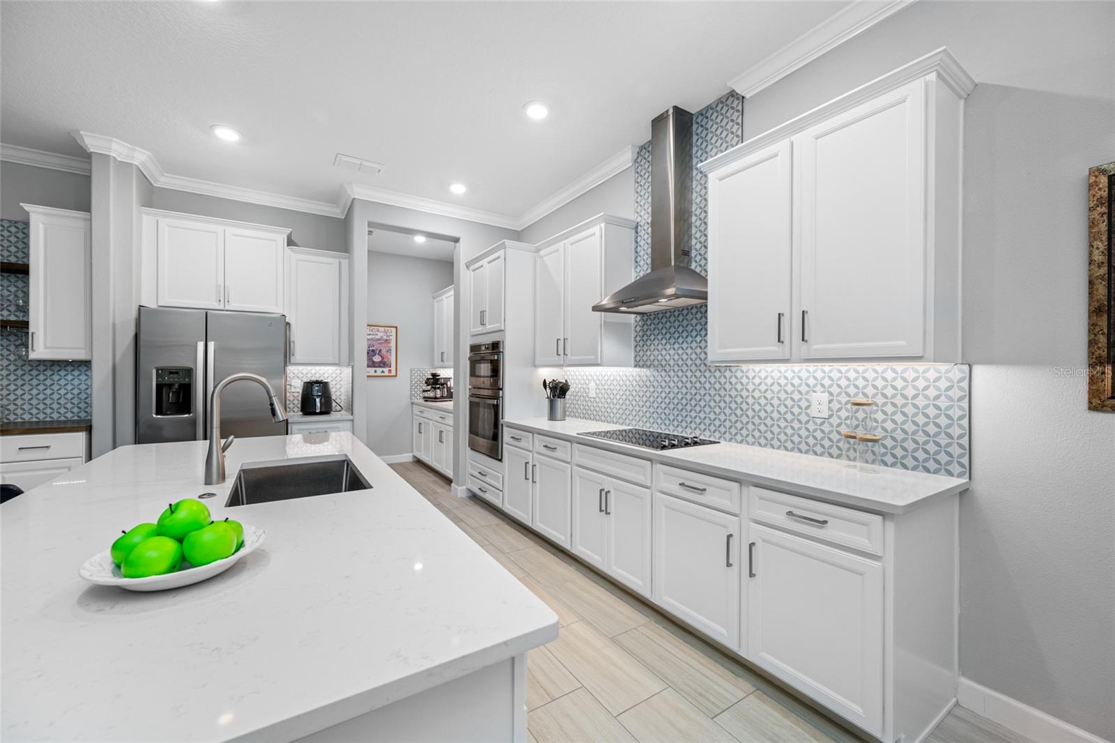 Listing photo id 12 for 10639 Bailey Pearl Court