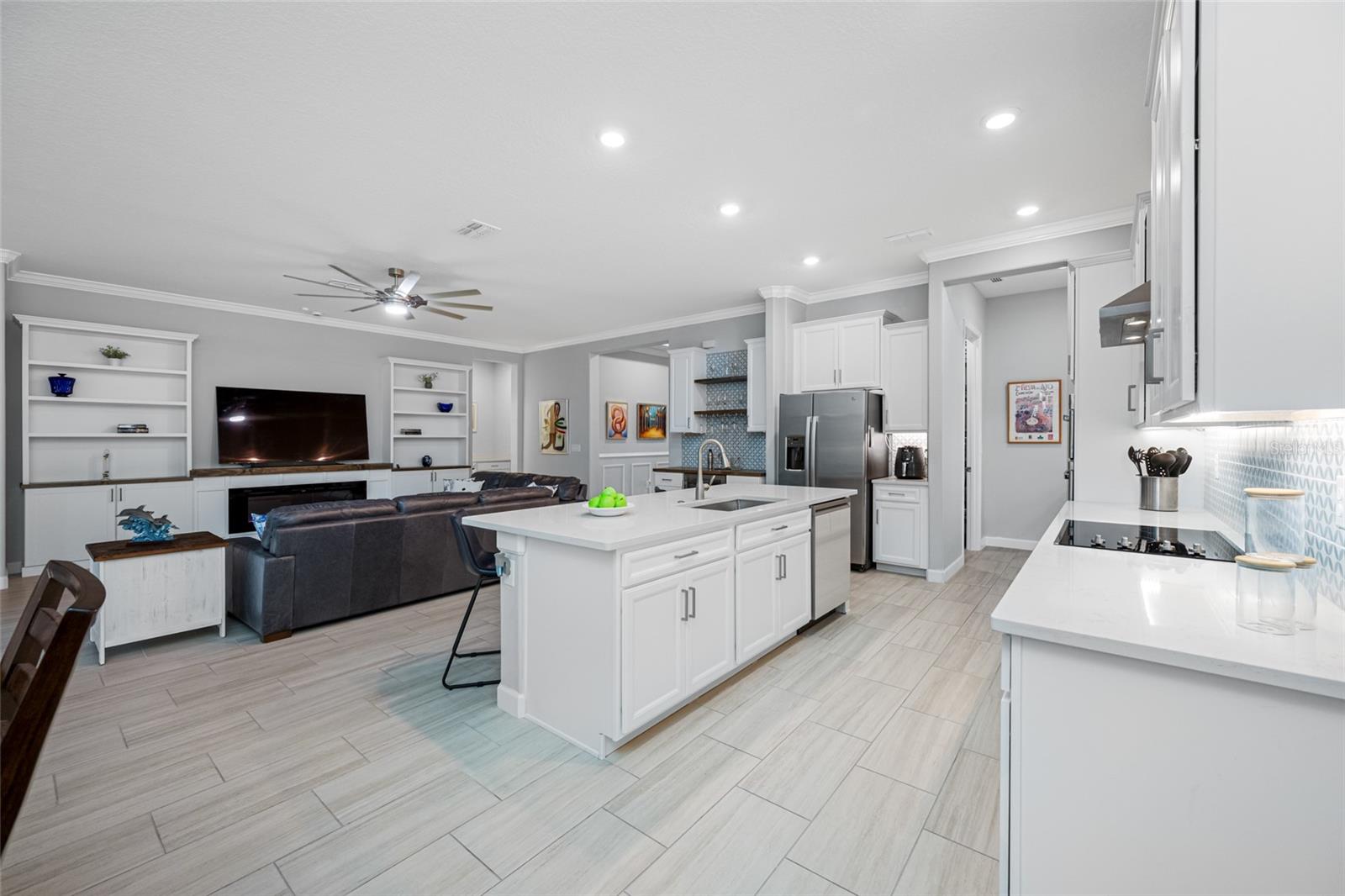 Listing photo id 13 for 10639 Bailey Pearl Court