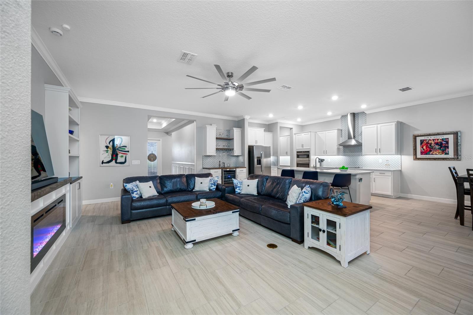 Listing photo id 4 for 10639 Bailey Pearl Court