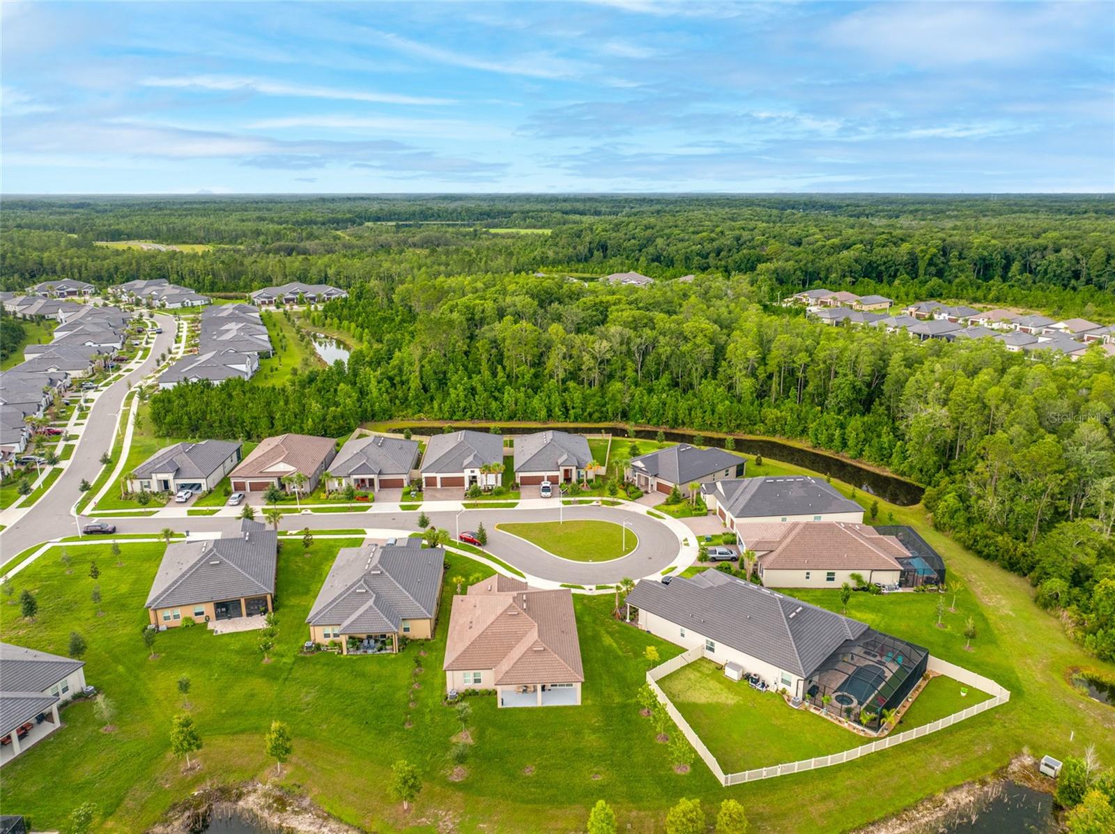 Listing photo id 76 for 10639 Bailey Pearl Court