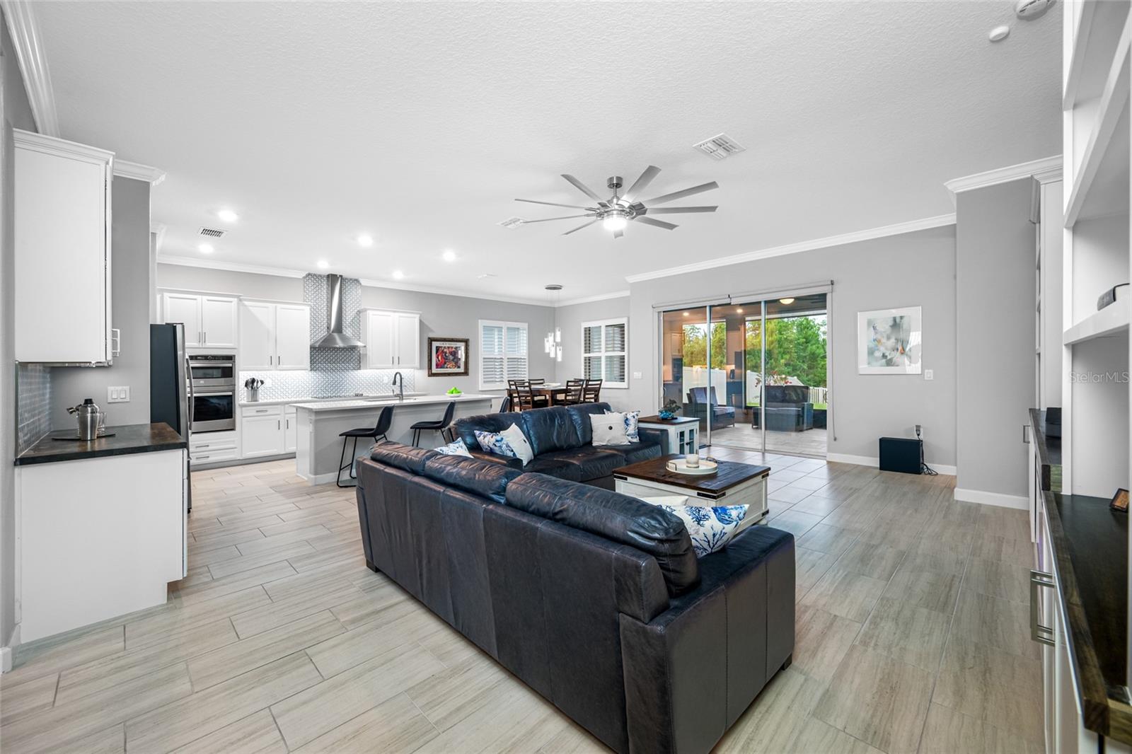 Listing photo id 6 for 10639 Bailey Pearl Court