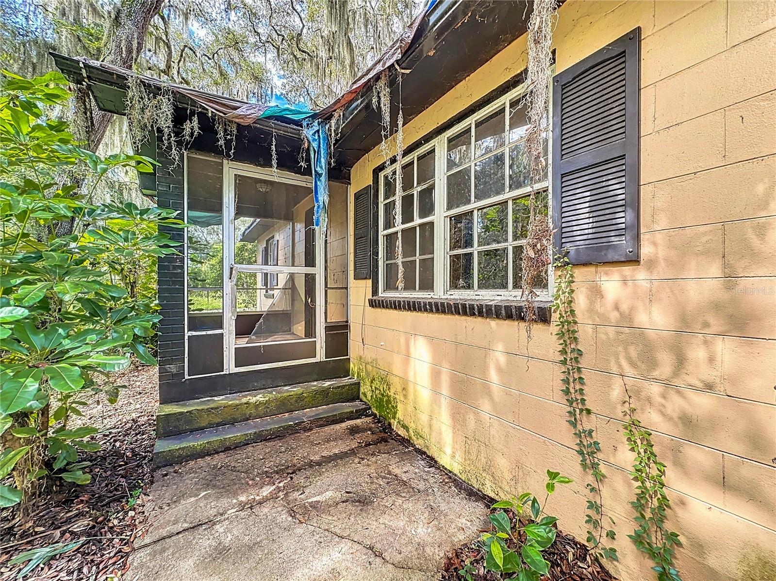 Image 11 of 41 For 1022 12th Street