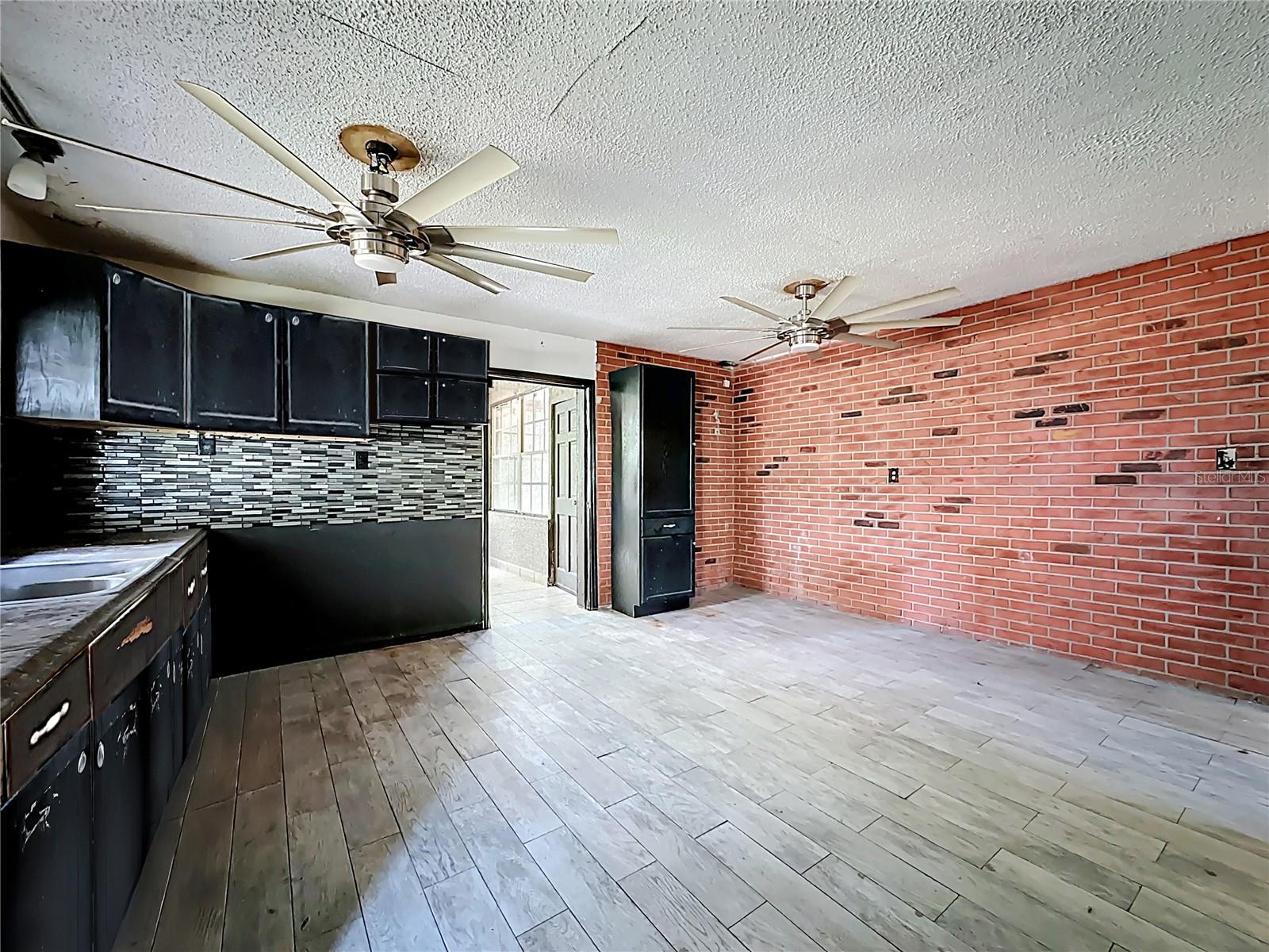 Image 18 of 41 For 1022 12th Street