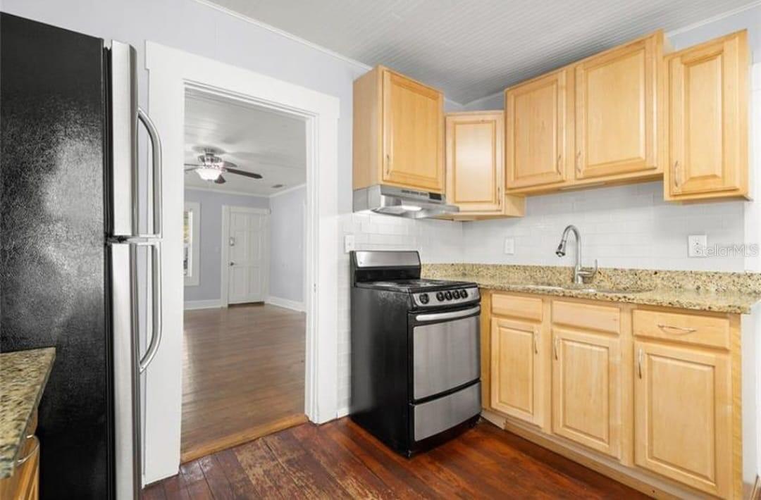 Image 10 of 21 For 1803 Douglas Avenue