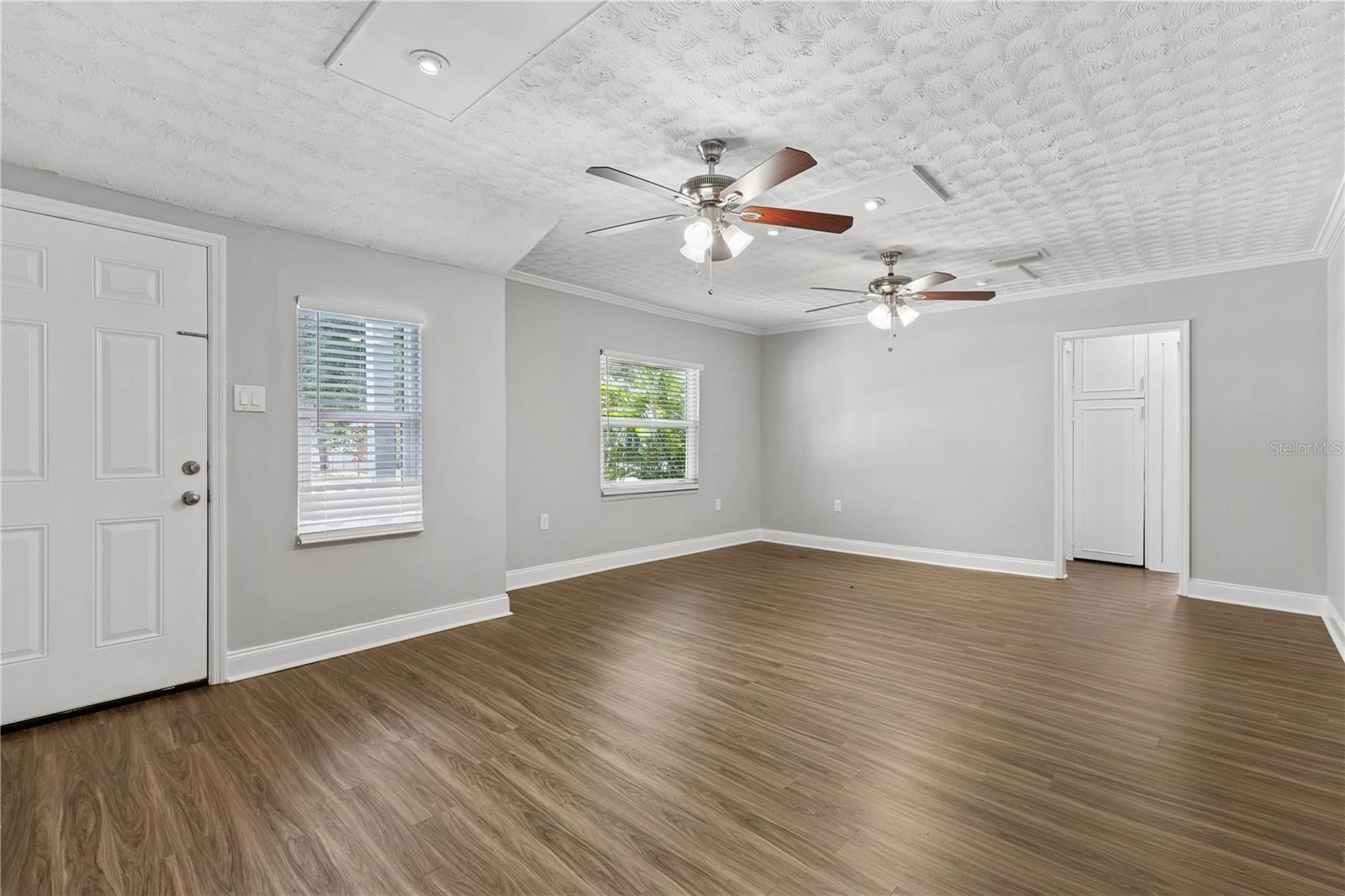 Image 10 of 15 For 3301 Price Avenue