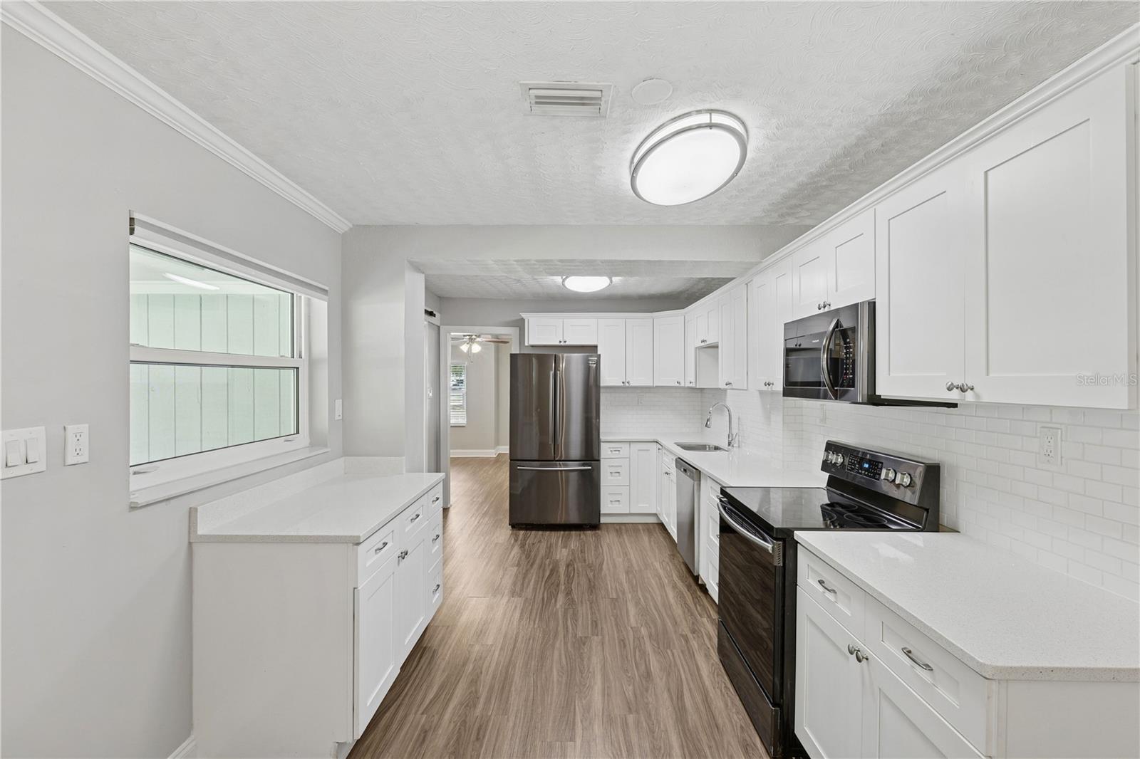 Image 3 of 15 For 3301 Price Avenue