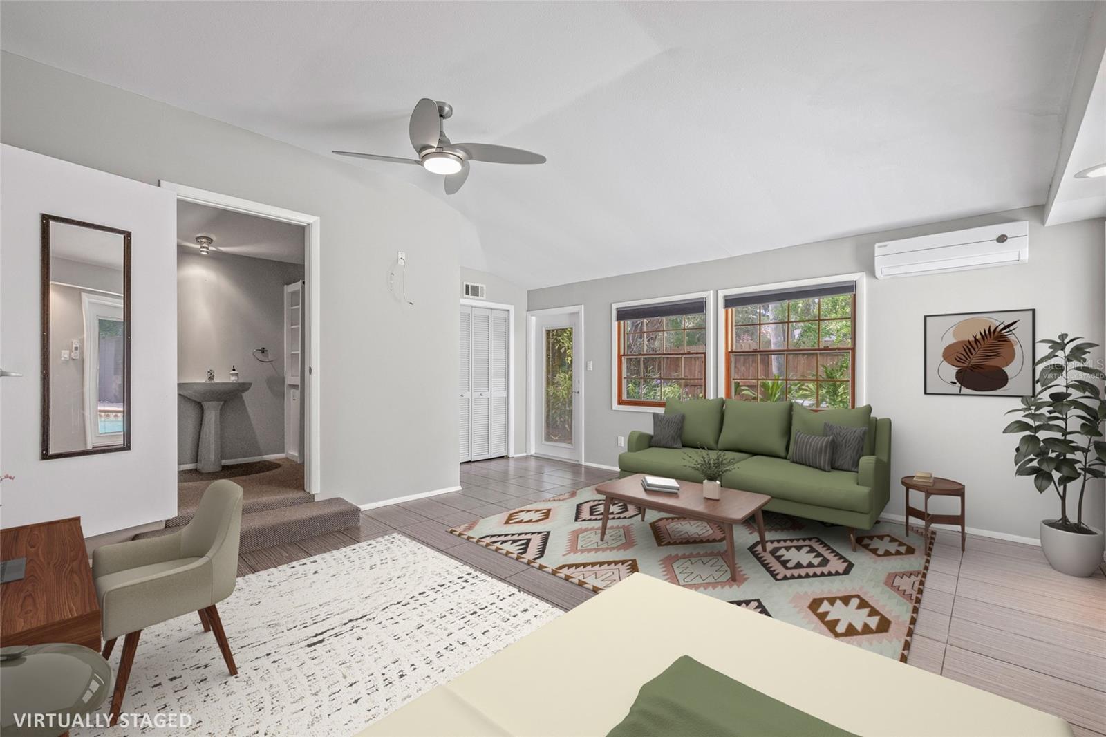 Image 22 of 51 For 135 Aranda Street Ne