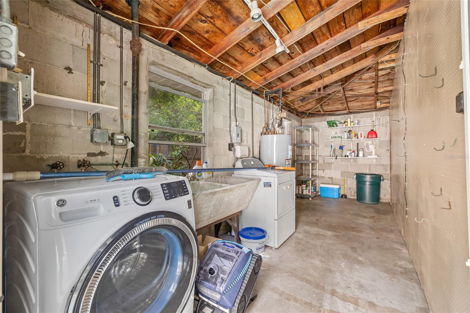 Image 49 of 51 For 135 Aranda Street Ne
