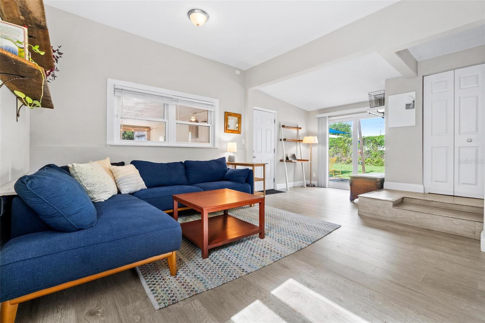 Image 21 of 34 For 1642 50th Avenue N