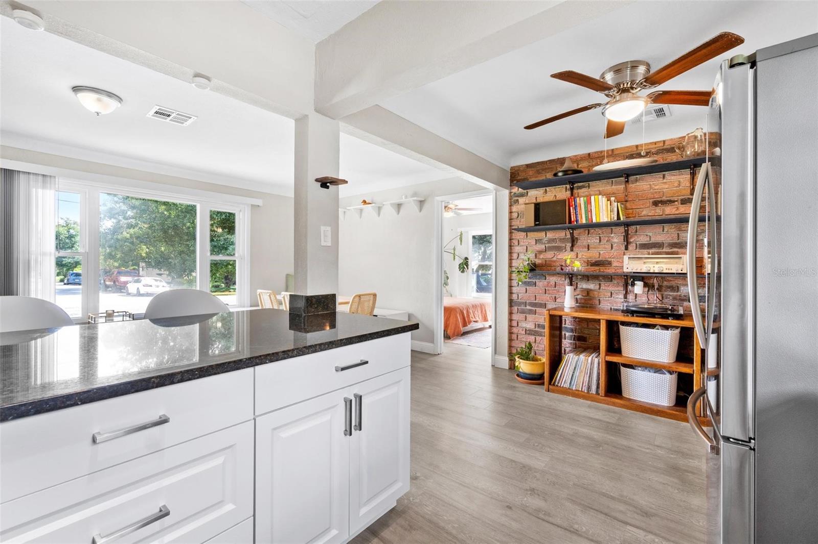 Image 6 of 34 For 1642 50th Avenue N