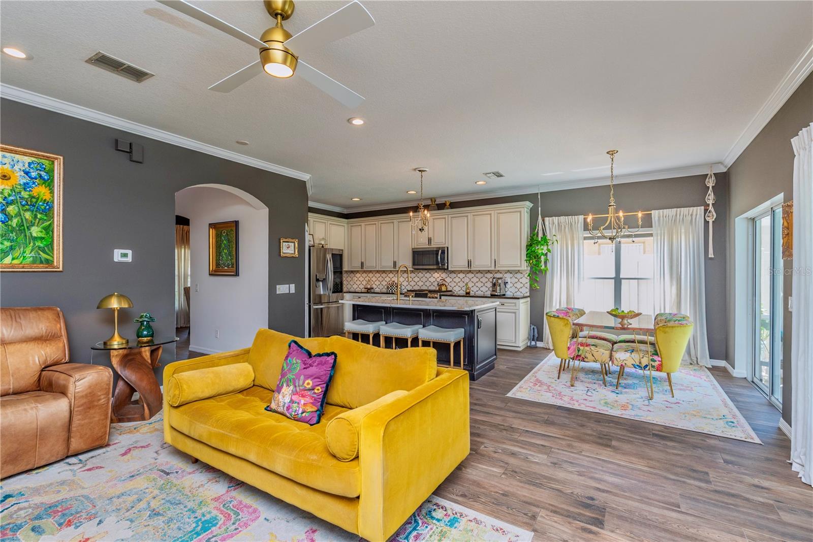 Listing photo id 11 for 12119 Bishopsford Drive