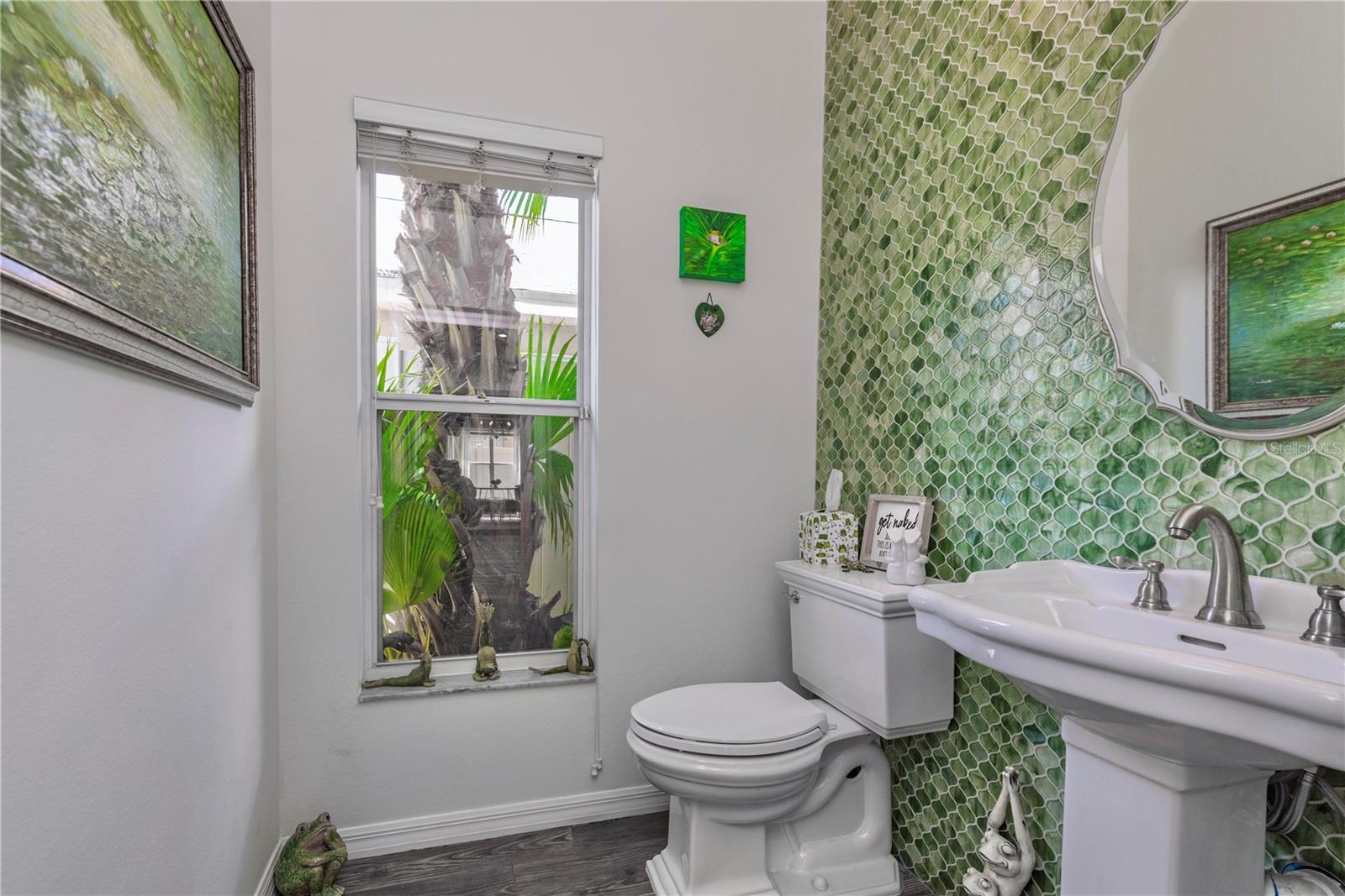 Listing photo id 18 for 12119 Bishopsford Drive