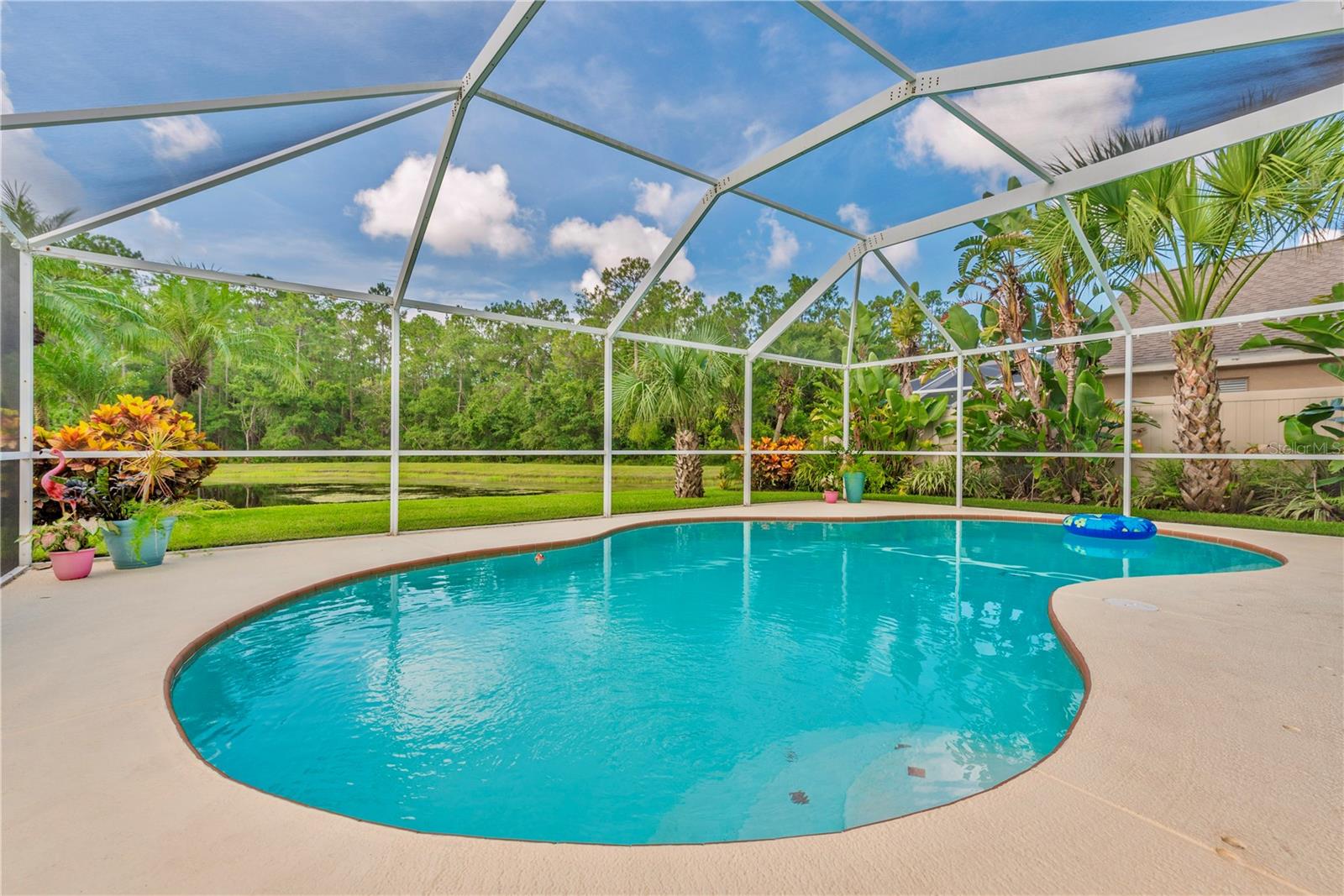 Listing photo id 37 for 12119 Bishopsford Drive