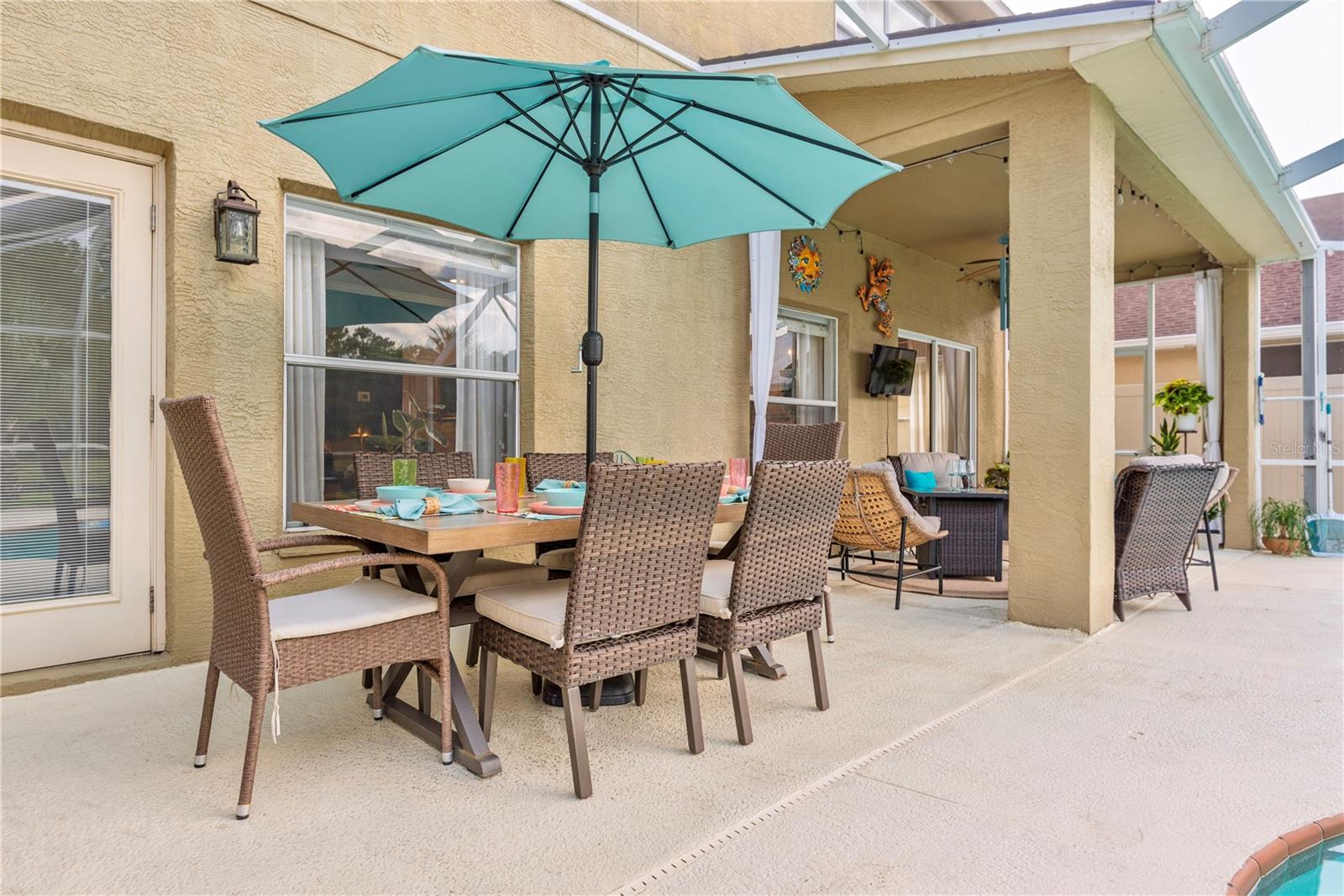 Listing photo id 40 for 12119 Bishopsford Drive
