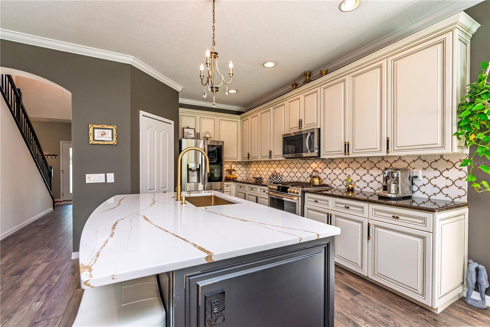 Listing photo id 6 for 12119 Bishopsford Drive