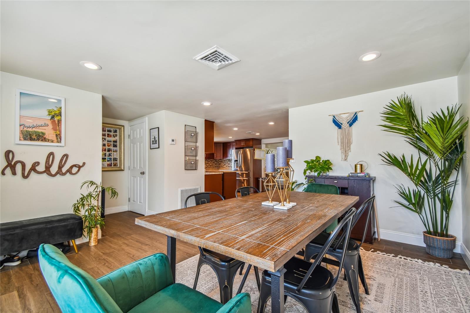 Image 6 of 34 For 125 55th Avenue Ne