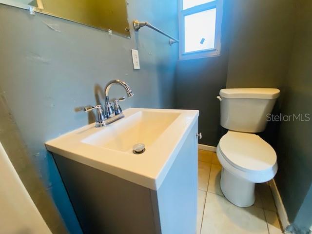 Listing photo id 9 for 331 20th Street N 6