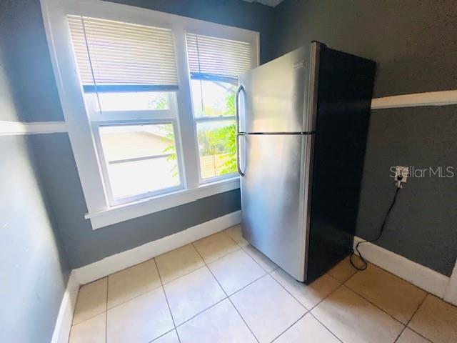 Listing photo id 5 for 331 20th Street N 6