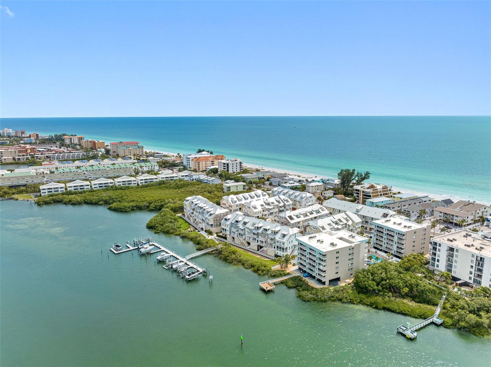 Image 63 of 75 For 19925 Gulf Boulevard 304