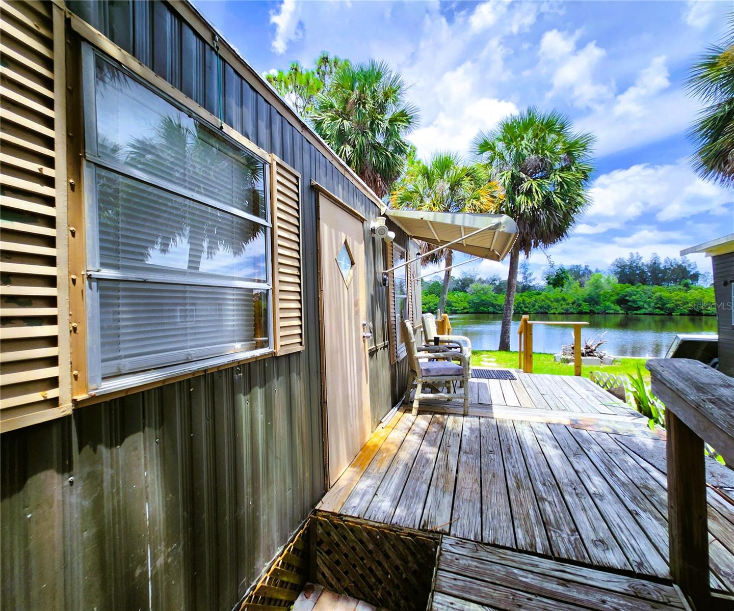 Image 11 of 37 For 6975 Edgewater Drive