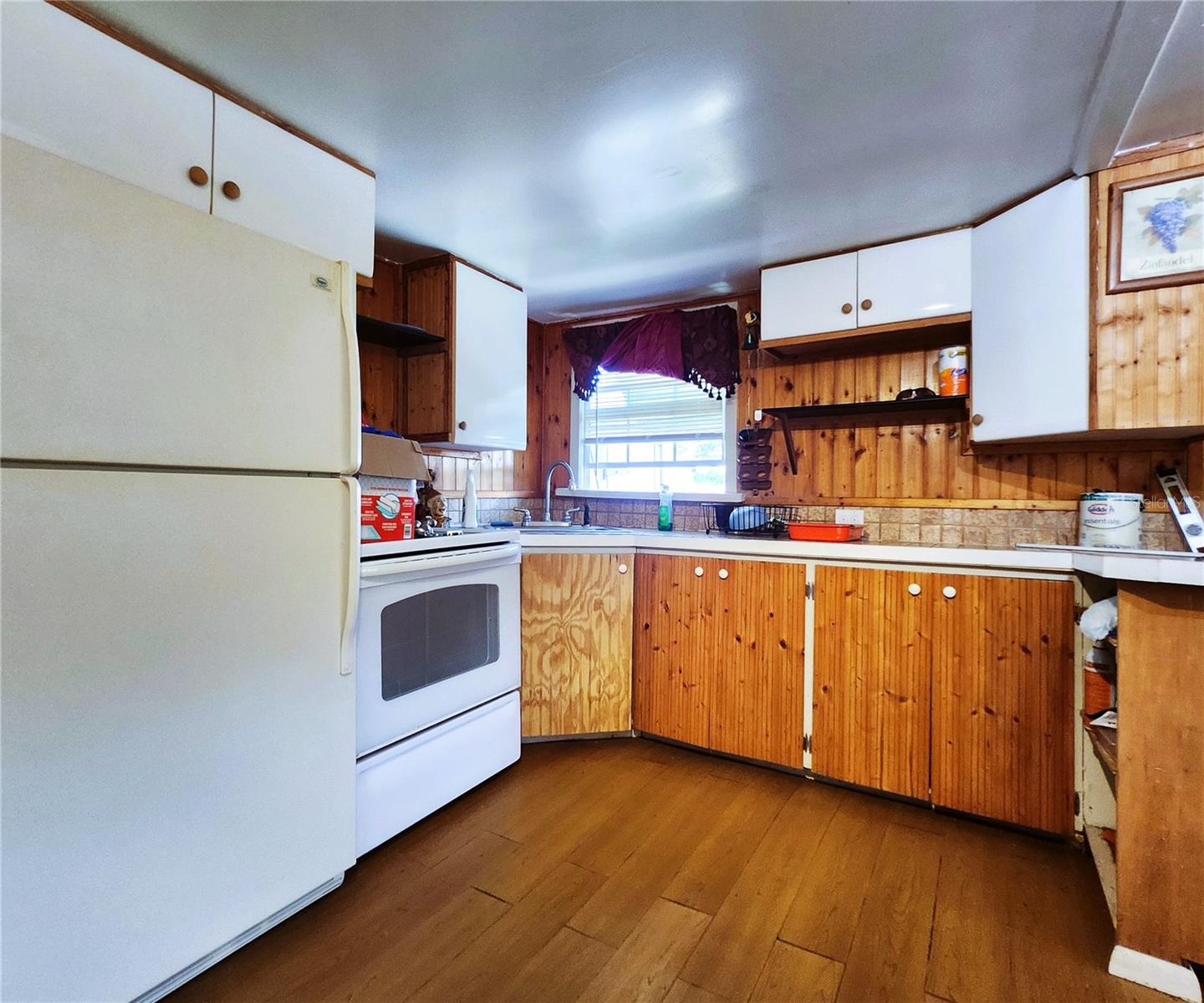 Image 17 of 37 For 6975 Edgewater Drive