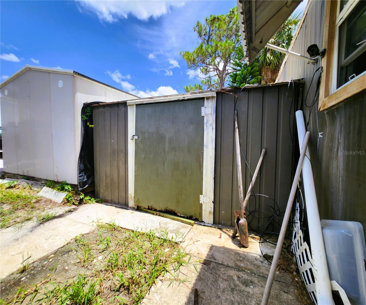 Image 33 of 37 For 6975 Edgewater Drive