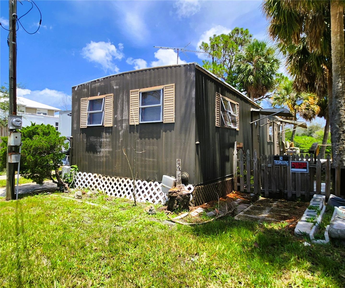 Image 36 of 37 For 6975 Edgewater Drive
