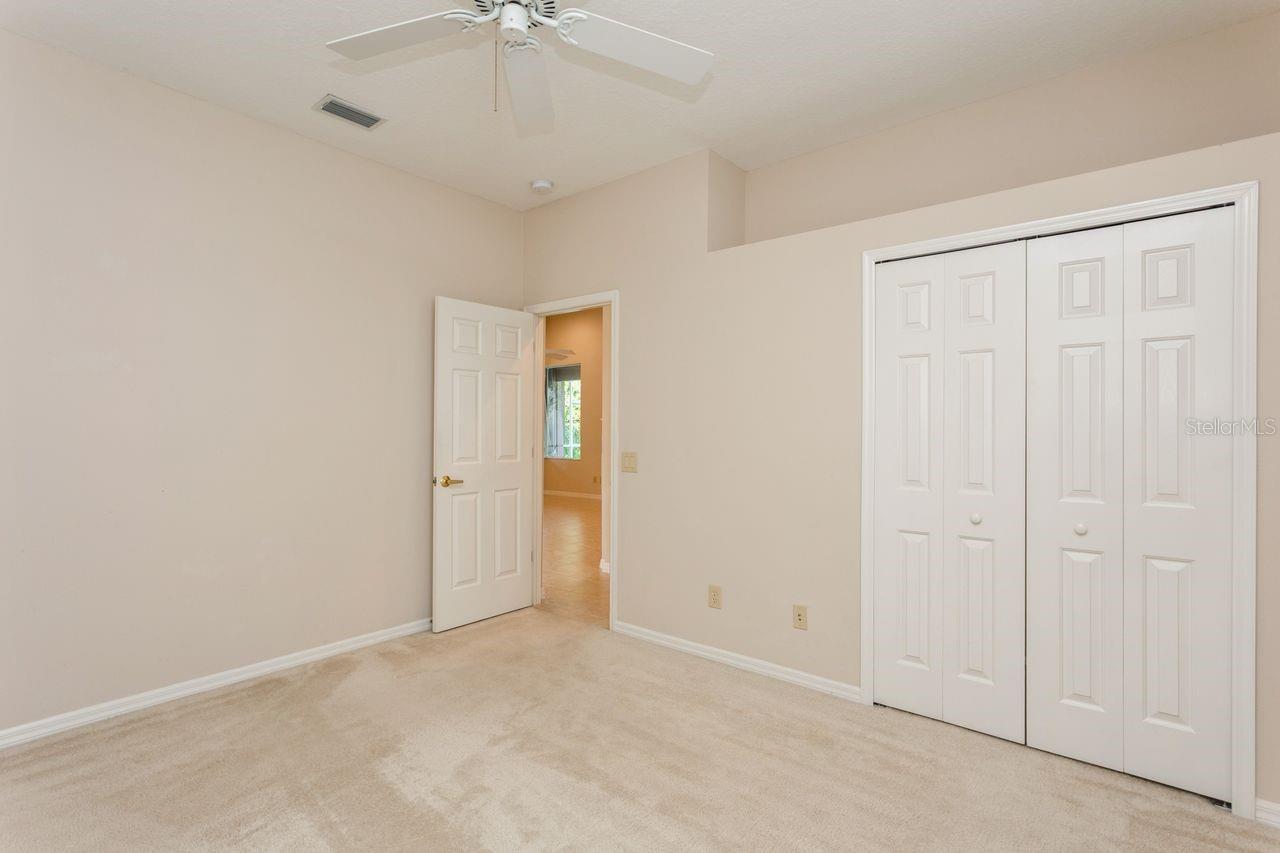 Image 11 of 24 For 10414 Edgefield Place
